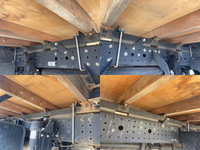 三菱ふそうキャンター平ボディ小型（2t・3t）[写真21]