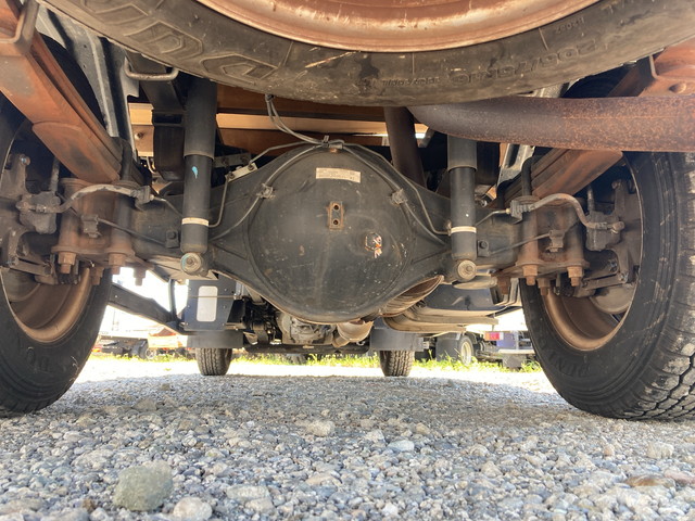 三菱ふそうキャンター平ボディ小型（2t・3t）[写真23]