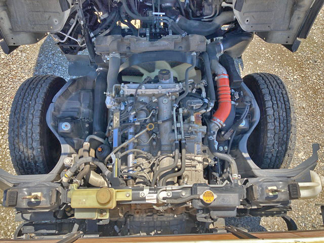 三菱ふそうキャンター平ボディ小型（2t・3t）[写真24]