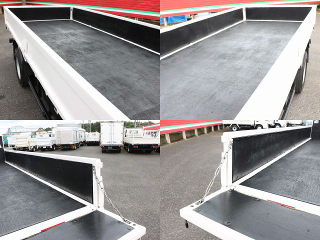 三菱ふそうキャンター平ボディ小型（2t・3t）[写真12]