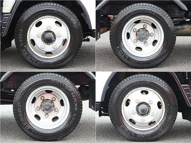 三菱ふそうキャンター平ボディ小型（2t・3t）[写真13]