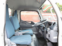 三菱ふそうキャンター平ボディ小型（2t・3t）[写真24]