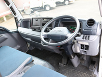 三菱ふそうキャンター平ボディ小型（2t・3t）[写真26]