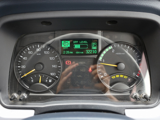 三菱ふそうキャンター平ボディ小型（2t・3t）[写真30]