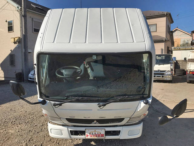 三菱ふそうキャンター平ボディ小型（2t・3t）[写真10]