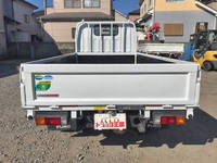 三菱ふそうキャンター平ボディ小型（2t・3t）[写真11]