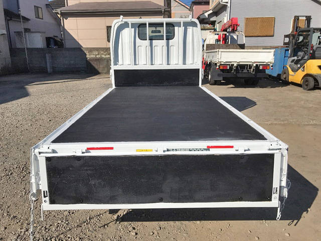 三菱ふそうキャンター平ボディ小型（2t・3t）[写真12]