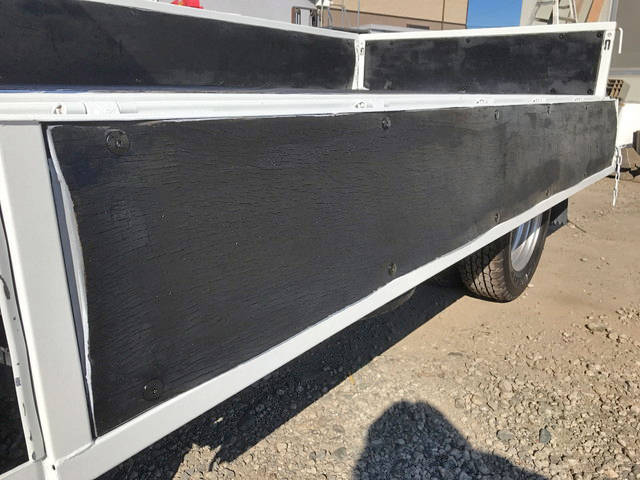 三菱ふそうキャンター平ボディ小型（2t・3t）[写真15]