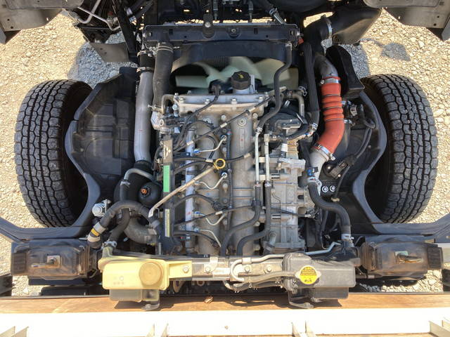 三菱ふそうキャンター平ボディ小型（2t・3t）[写真21]