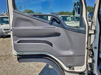 三菱ふそうキャンター平ボディ小型（2t・3t）[写真23]