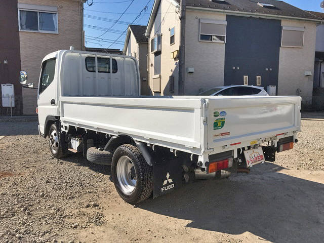 三菱ふそうキャンター平ボディ小型（2t・3t）[写真04]