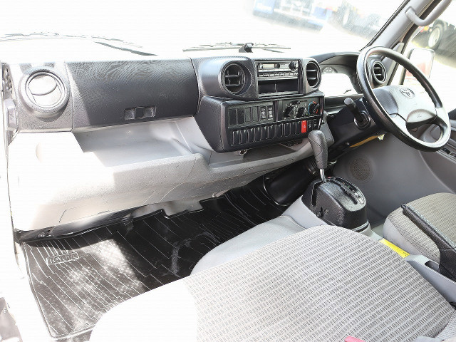 トヨタダイナダブルキャブ（Wキャブ）小型（2t・3t）[写真25]