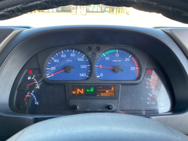 UDトラックスクオンアルミウイング大型（10t）[写真33]