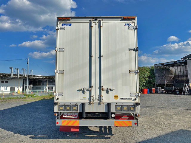 UDトラックスクオンアルミウイング大型（10t）[写真09]