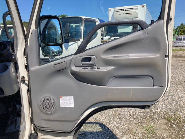 日野デュトロ平ボディ小型（2t・3t）[写真26]