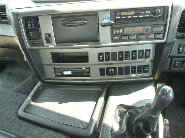 日野プロフィアダンプ大型（10t）[写真25]