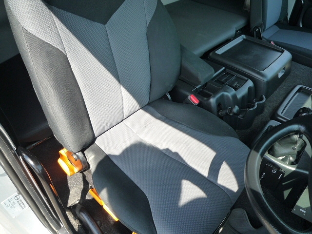 日野プロフィアダンプ大型（10t）[写真27]