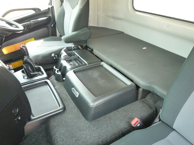 日野プロフィアダンプ大型（10t）[写真29]