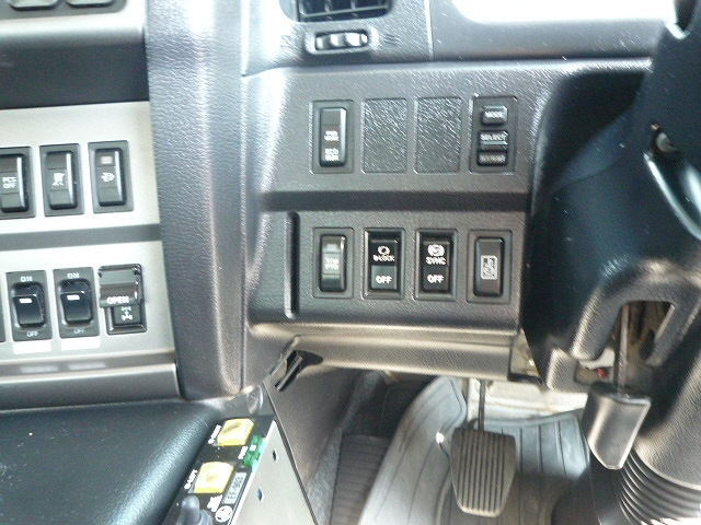 日野プロフィアダンプ大型（10t）[写真30]