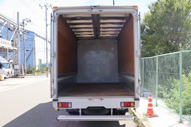 いすゞエルフアルミウイング小型（2t・3t）[写真10]