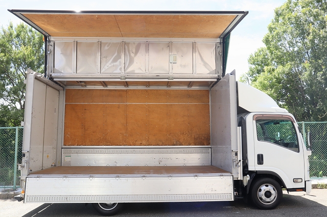 いすゞエルフアルミウイング小型（2t・3t）[写真26]