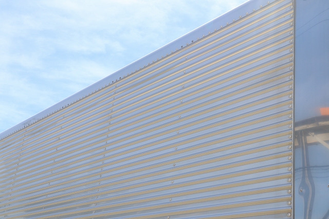 いすゞエルフアルミウイング小型（2t・3t）[写真28]