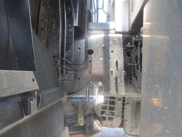 いすゞギガアルミブロック大型（10t）[写真11]