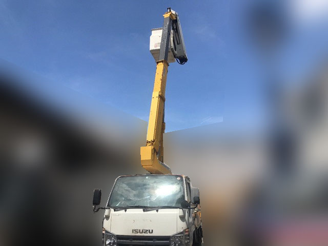 いすゞエルフ高所作業車小型（2t・3t）[写真14]