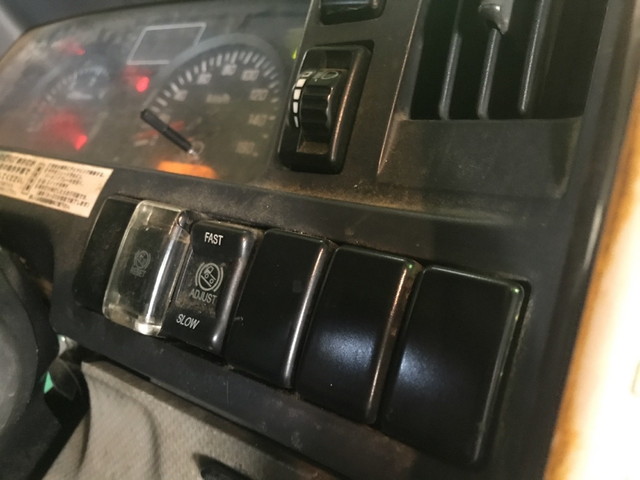 いすゞエルフ高所作業車小型（2t・3t）[写真31]