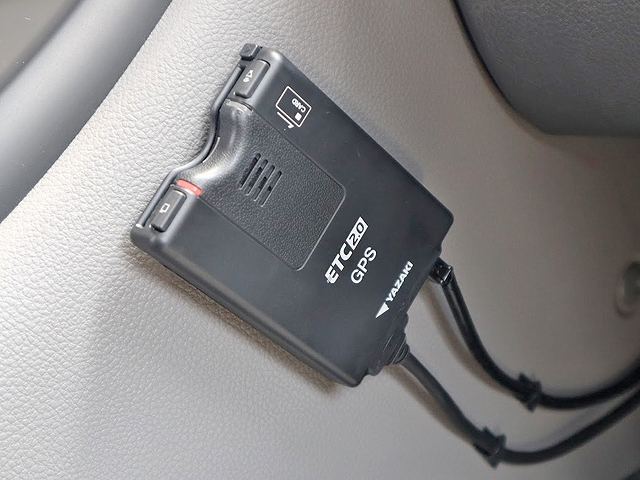 UDトラックスクオンコンテナ専用車大型（10t）[写真17]