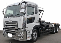 UDトラックスクオンコンテナ専用車大型（10t）[写真01]
