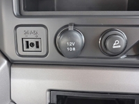 UDトラックスクオンコンテナ専用車大型（10t）[写真21]