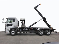 UDトラックスクオンコンテナ専用車大型（10t）[写真05]