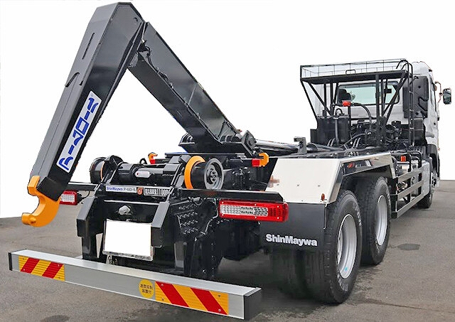 UDトラックスクオンコンテナ専用車大型（10t）[写真06]