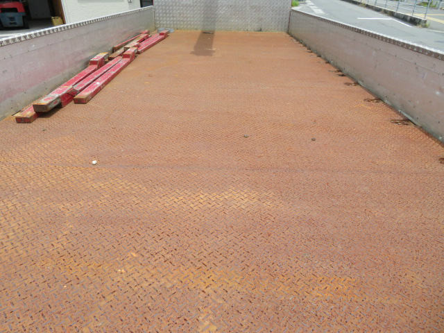 三菱ふそうファイタークレーン4段増トン（6t・8t）[写真04]