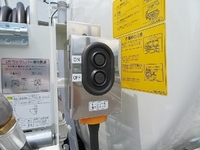 三菱ふそうキャンタータンク車（タンクローリー）小型（2t・3t）[写真22]