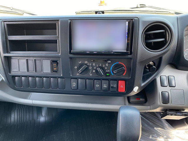 日野デュトロアルミバン小型（2t・3t）[写真12]