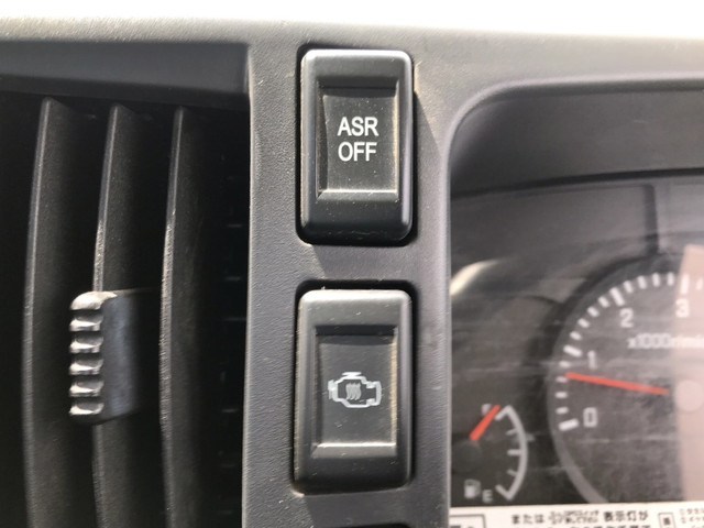 いすゞエルフ平ボディ小型（2t・3t）[写真34]