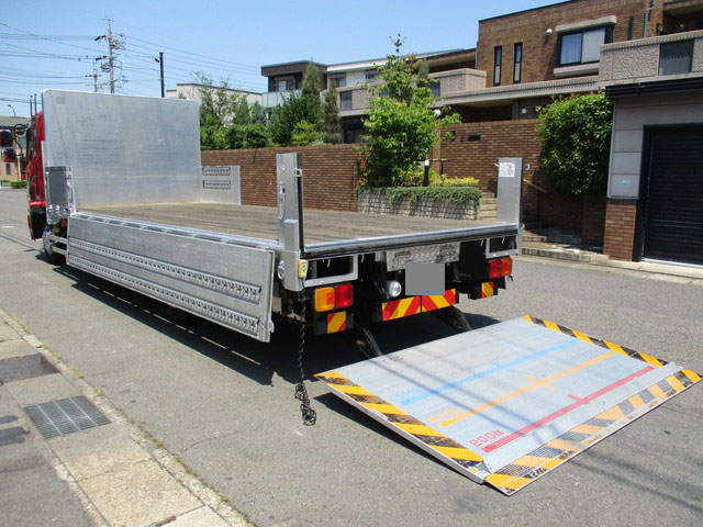 日野レンジャーアルミブロック中型（4t）[写真03]