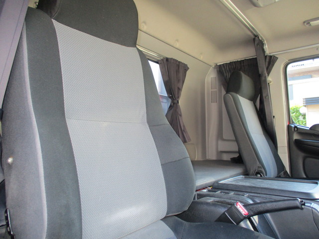 日野レンジャーアルミブロック中型（4t）[写真37]