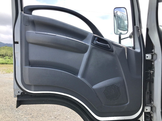 いすゞエルフ平ボディ小型（2t・3t）[写真21]