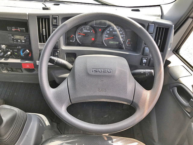 いすゞエルフ平ボディ小型（2t・3t）[写真27]