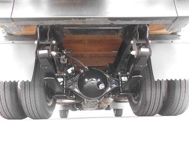 いすゞエルフ平ボディ小型（2t・3t）[写真14]