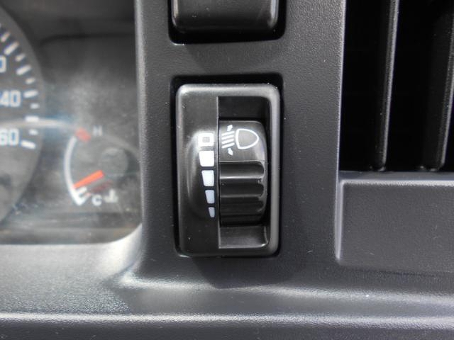 いすゞエルフ平ボディ小型（2t・3t）[写真26]