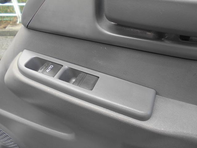 いすゞエルフ平ボディ小型（2t・3t）[写真27]