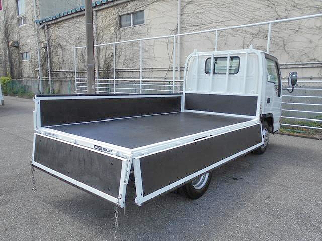 いすゞエルフ平ボディ小型（2t・3t）[写真06]