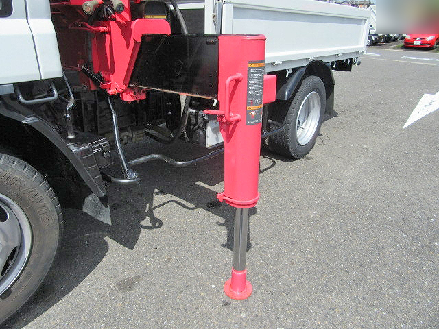 三菱ふそうキャンタークレーン3段小型（2t・3t）[写真14]