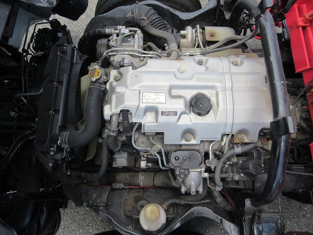 三菱ふそうキャンタークレーン3段小型（2t・3t）[写真19]