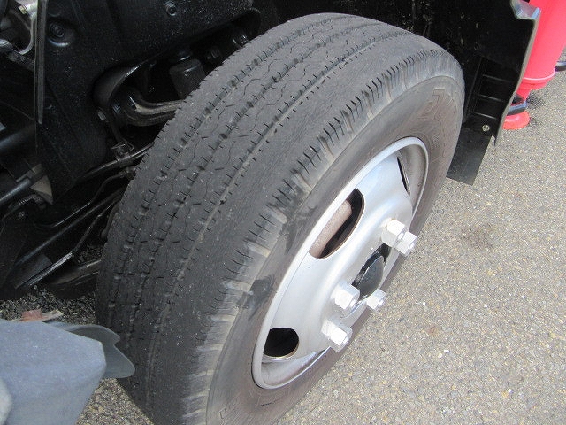 三菱ふそうキャンタークレーン3段小型（2t・3t）[写真24]