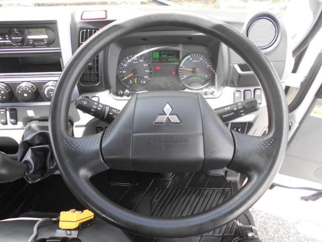 三菱ふそうキャンターコンテナ専用車小型（2t・3t）[写真30]